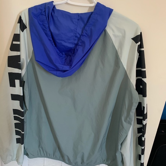 Windbreaker - Picture 2 of 2